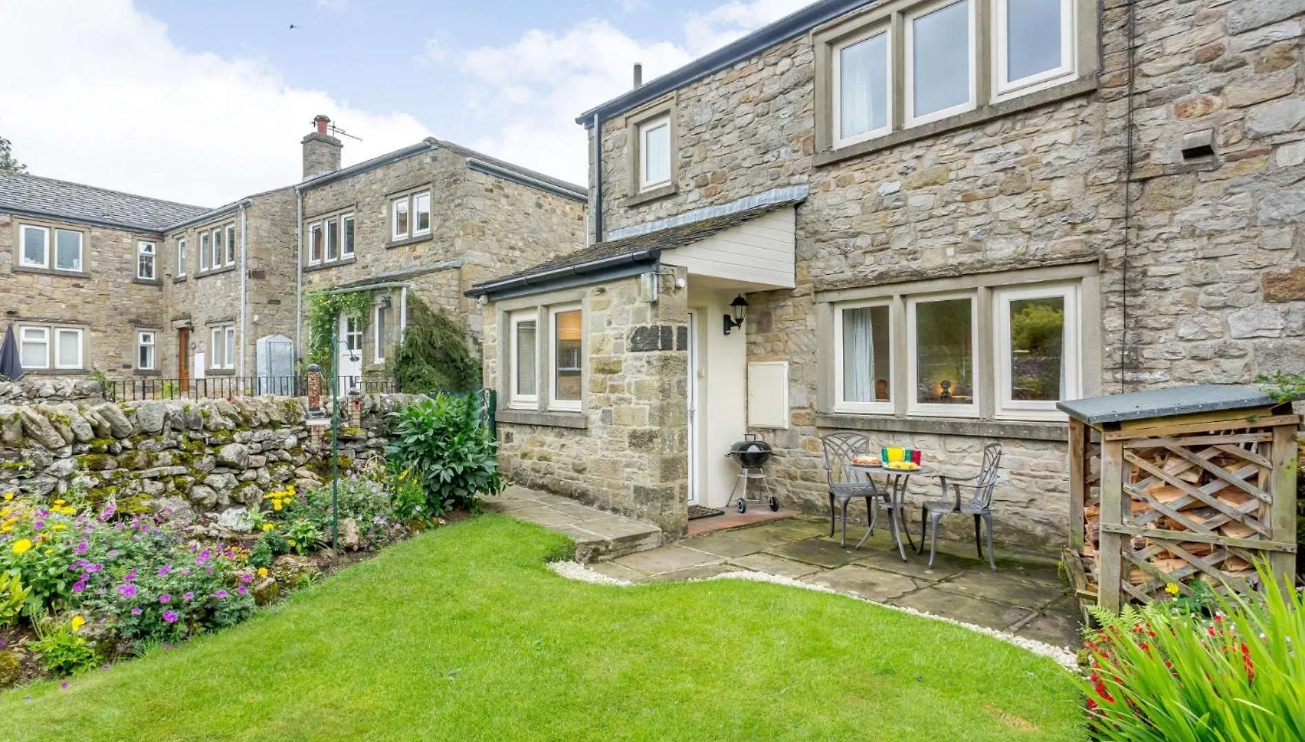 2 Bed In Kettlewell 87598 Vila 0*,  Reino Unido